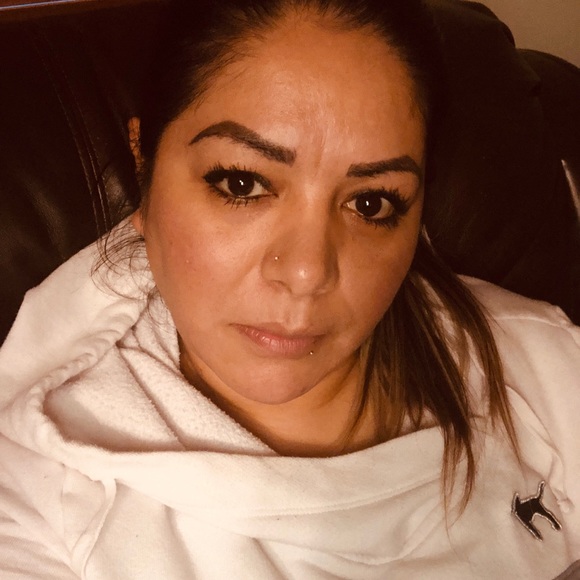 Meet your Posher, Luz - Picture 1 of 1